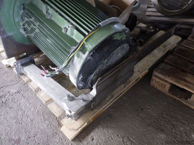 45 kW dissolver Drais model RN 3-45 AS VAC pro práci ve vakuu s míchací nádobou 2000 l DRAIS RN 3-45 AS VAC