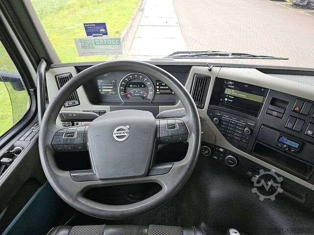 Estándar-SZM VOLVO FM 460 13LTR 6X2 STEERED