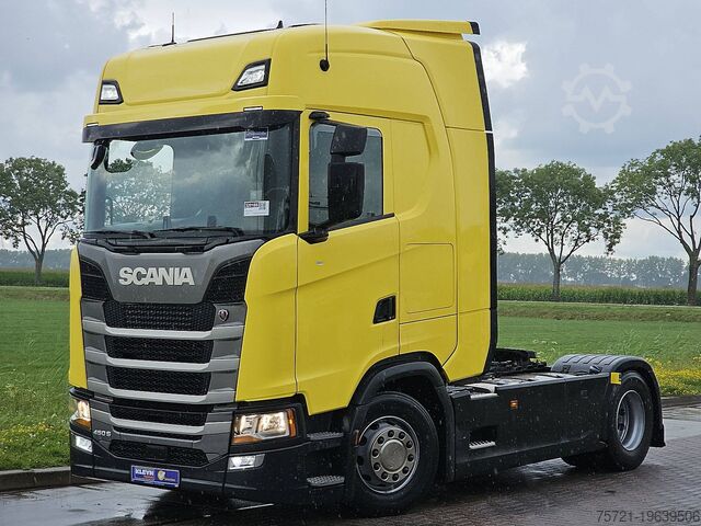 Standaard trekker SCANIA S450 SKIRTS 2X TANK RETAR