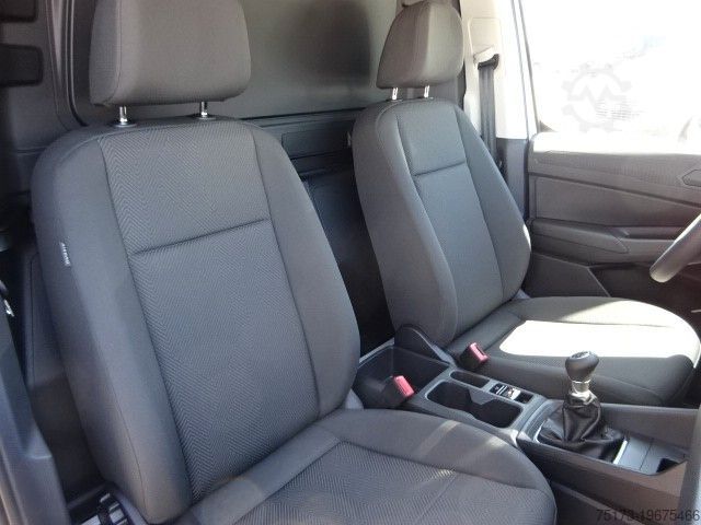 Kastenwagen FORD Transit Connect Trend L1 Kasten AHK SHZ Navi PDC