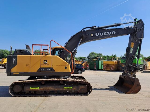 Crawler excavator Volvo EC 220 EL