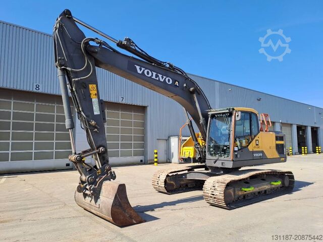 Crawler excavator Volvo EC 220 EL