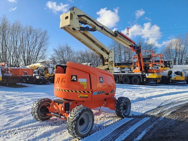 Teleskopbühne JLG EC520AJ