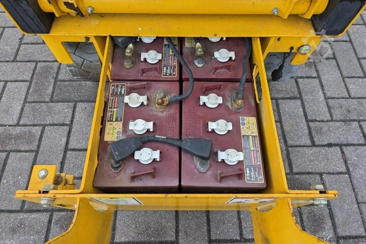 Scissor lift Haulotte Compact 8 As-Is, Electric, 8.2m Working Height, 35