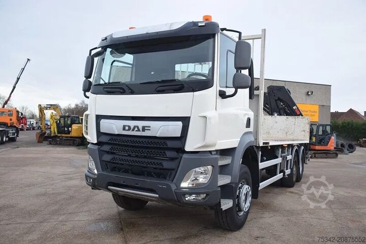 Crane truck DAF CF 530
