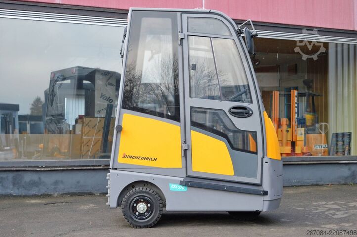 Traktortrækker Jungheinrich EZS 570