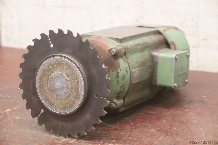 Milling motor 1.6/2.8 kW / 2845/5790 rpm with quick-release system Siemens Leuco 1PC3084-2AA99