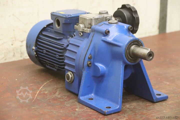 Regelbare tandwielmotor 0,37 kW 40 - 200 tpm Motovario EM TKR / 5 MA 71 b4