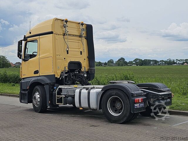 Standaard trekker MERCEDES-BENZ ACTROS 1843