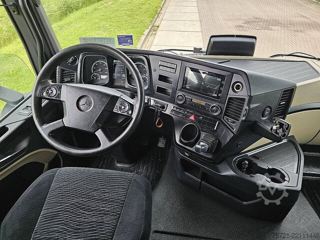 Standaard trekker MERCEDES-BENZ ACTROS 1843
