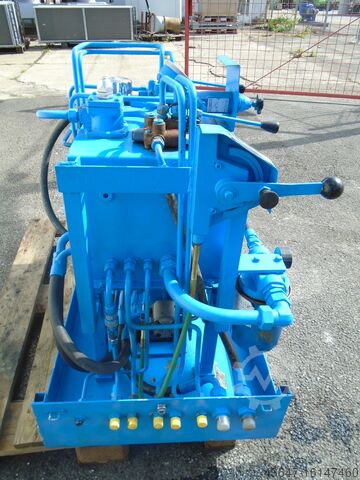 Hydraulische pompeenheid HYDRAULIC PUMP With petrol engine