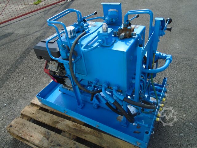 Hydraulische pompeenheid HYDRAULIC PUMP With petrol engine