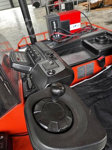 Tolóoszlopos targoncá Toyota BT Refllex FRE270