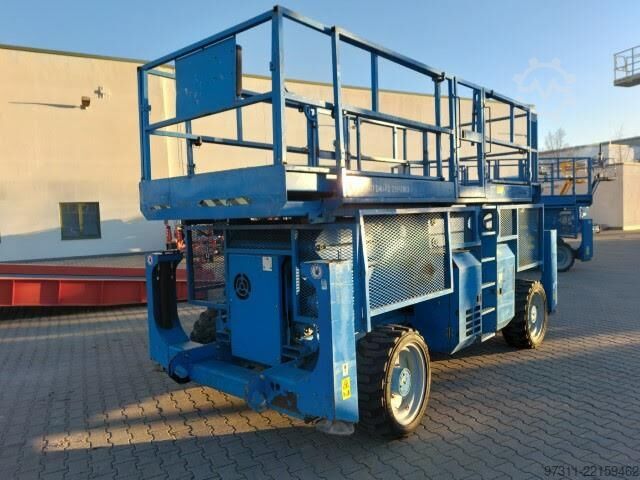 Nůžkový výtah Genie GS-4390 RT