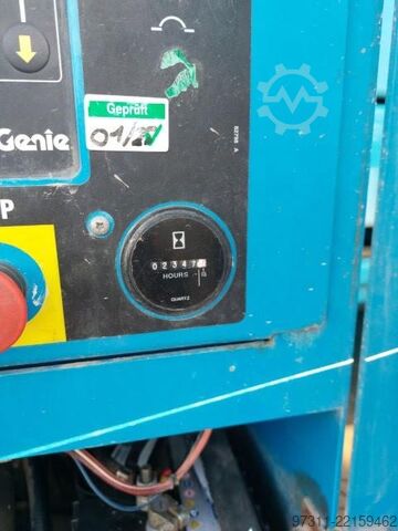 Nůžkový výtah Genie GS-4390 RT