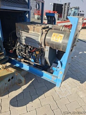 Nůžkový výtah Genie GS-5390 RT