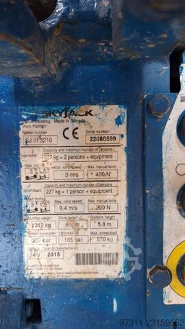 Elevador de tesoura SkyJack SJIII 3219