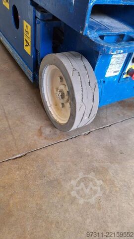 Elevador de tesoura SkyJack SJIII 3219