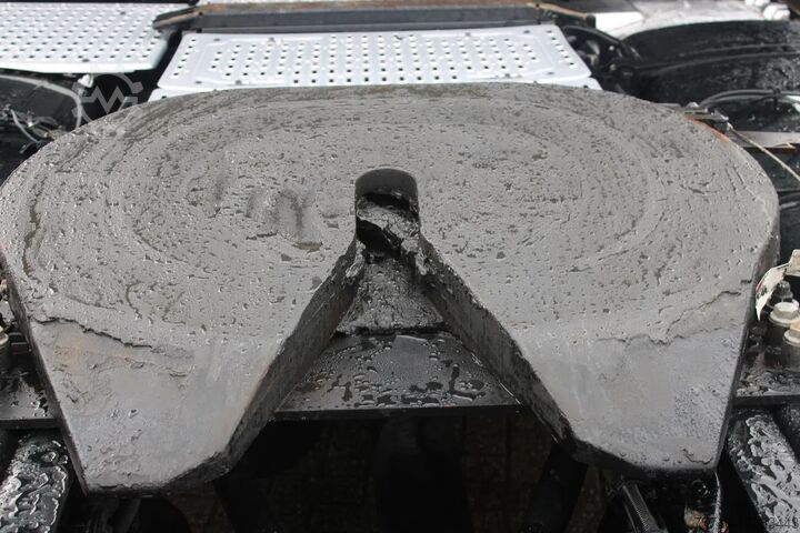 Standard-SZM DAF XF 530 + EURO 6 + mega + full Options !!!