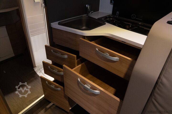 ADRIA MATRIX M 670 SC YARI ENTEGRE İKİNCİ EL ADRIA MATRIX M 670 SC