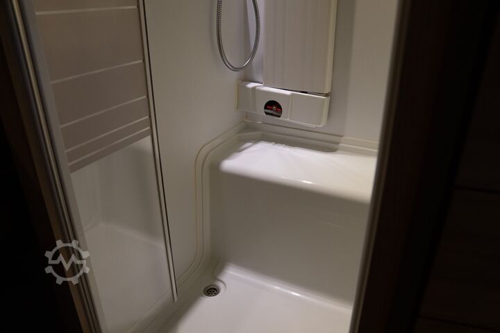 ADRIA MATRIX M 670 SC YARI ENTEGRE İKİNCİ EL ADRIA MATRIX M 670 SC