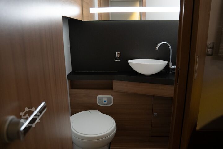 ADRIA MATRIX M 670 SC YARI ENTEGRE İKİNCİ EL ADRIA MATRIX M 670 SC