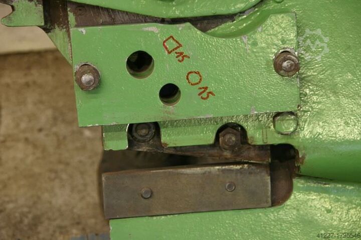 Saks med håndtag Mubea HS100