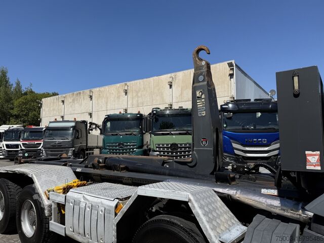 Kipper LKW Mercedes-Benz Arocs 3245 K 8X4 Haken