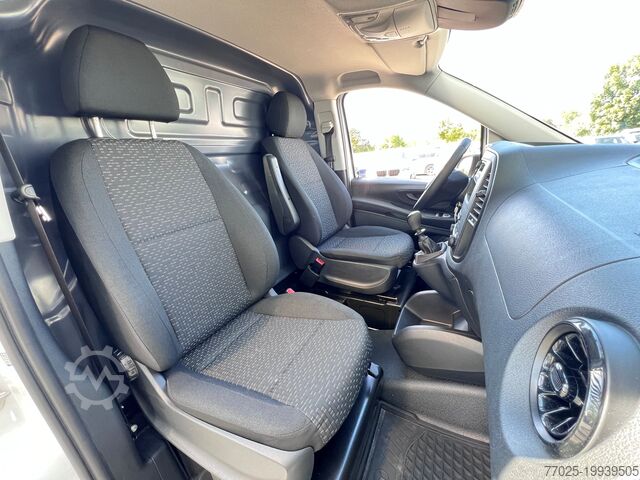 Panelbil lång Mercedes-Benz Vito