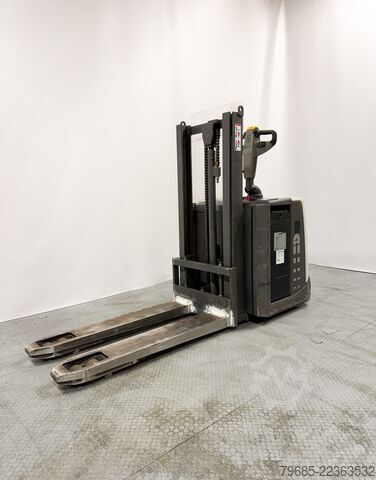 Reachstacker Atlet PDP200