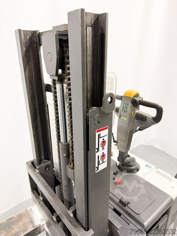 Reachstacker Atlet PDP200