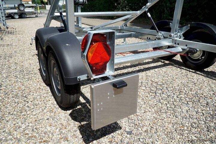 Sonstige Humbaur KTA3500-160 E-WINDE 220X160x209CM 3500KG Kabelt.