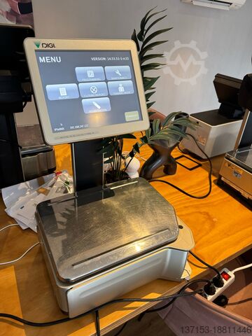 Weegschaal en etiketten printer DIGI SM5000BS