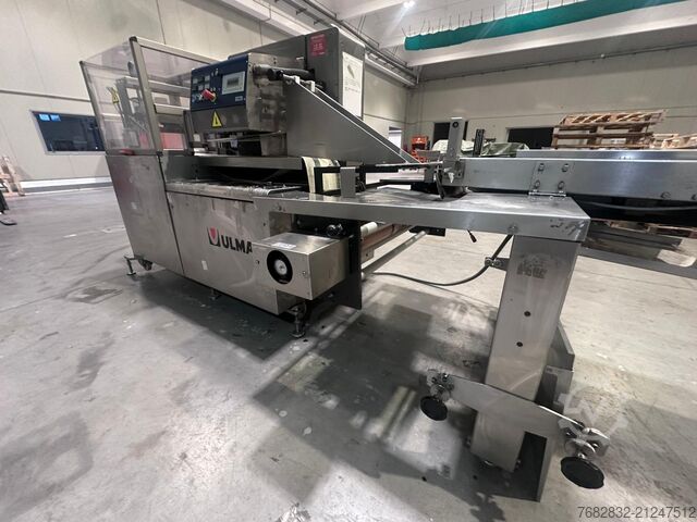 Automatic flow-pack packaging machine ULMA PV-350 SPHIX