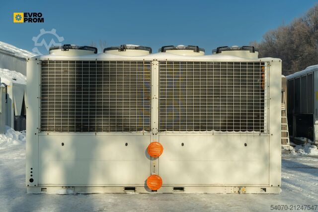 Refroidisseur/pompe à chaleur Used Aircooled chiller YORK YLHA 150 TP 380T 145 kW/150kW 2016 yom
