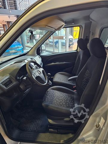 Bestelwagen OPEL Combo D Kasten L1H1 2,4t