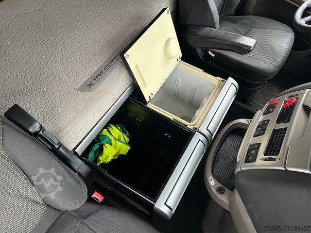 Standardni SZM DAF XF 105 460 SSC / Retarder / 968 dkm / 2 Tanks /...