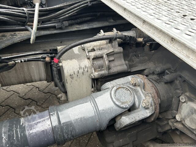 Standardni SZM DAF XF 105 460 SSC / Retarder / 968 dkm / 2 Tanks /...