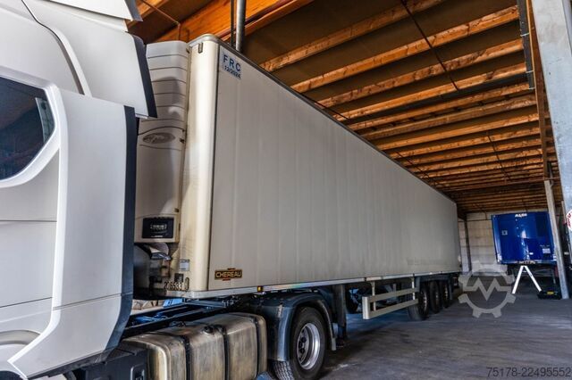 Gekoeld/bevroren transport CHEREAU CHEREAU+CARRIER VECTOR 1350