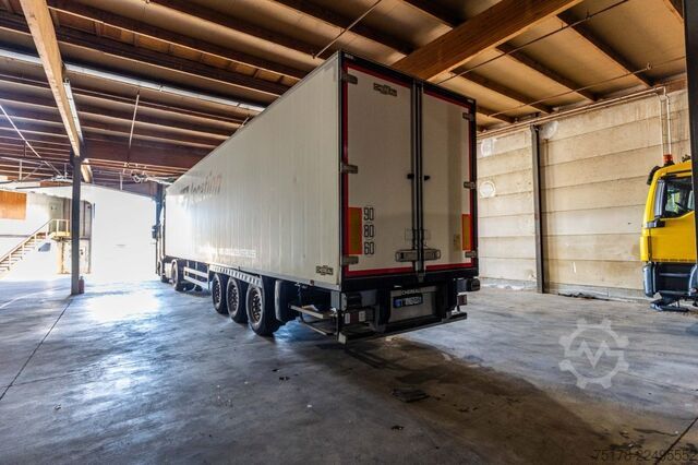 Gekoeld/bevroren transport CHEREAU CHEREAU+CARRIER VECTOR 1350