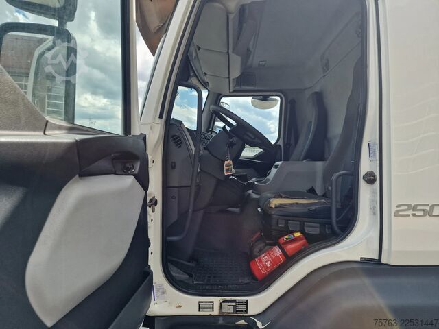 Μεταφορά σε ψύξη/κατάψυξη Volvo FL 12.250 - Carrier Supra 550 Nordic - Zepro lo...