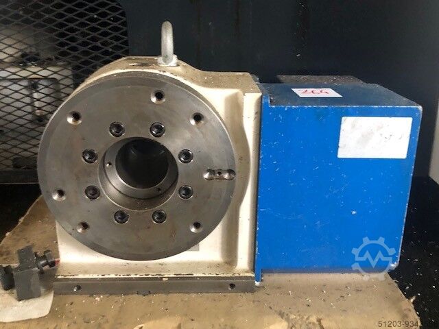 CU VERTICAL with 4th AXIS MAZAK VTC 300 C II