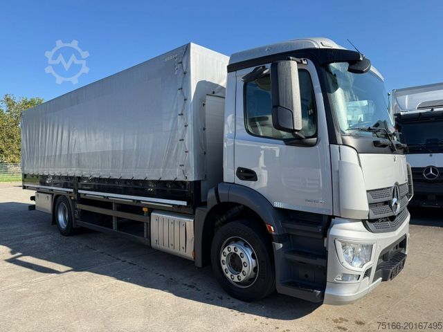 Lastbil med flak MERCEDES-BENZ ACTROS 1832 L Pritsche/Plane 7,2 m+AHK*NL 10,2 T