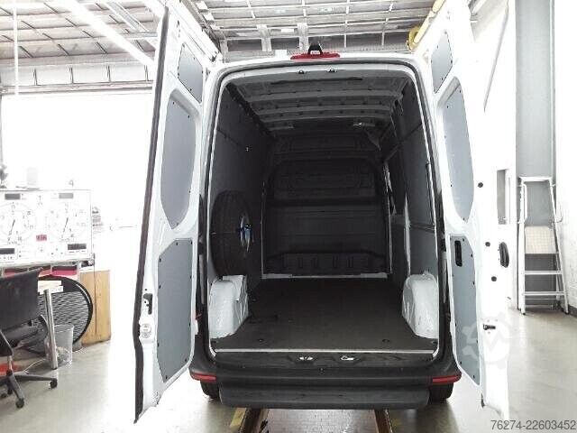Yüksek tavanlı panelvan Mercedes-Benz eSprinter Rückkamera Sitzheizung DAB Automatik