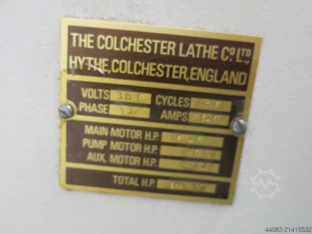 Közép eszterga és orsó eszterga COLCHESTER Master 3250