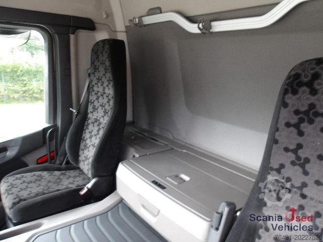 Autocamion transport băuturi Scania P 320 B6x2*4NB / EWERS - Schwenkwandaufbau