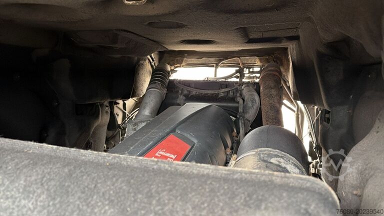 Tracteur standard Renault Premium 440 DXI (BOITE MANUELLE / MANUAL GEARBOX)