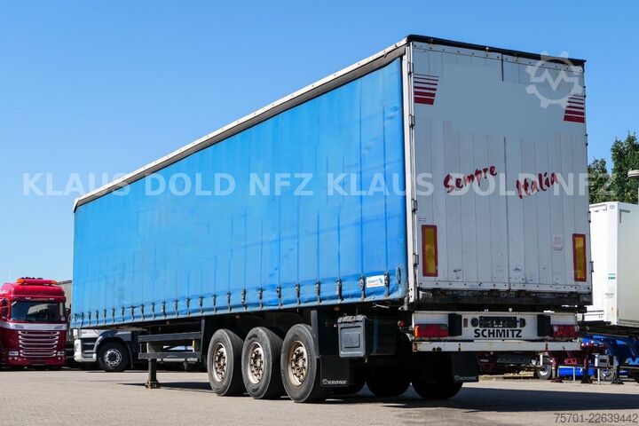 Öppen semitrailer med kapell SCHMITZ CARGOBULL S01 Pritsche Plane 96m³ Liftachse SAF-Achsen