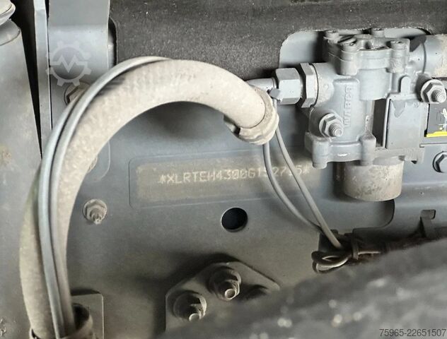 Standard SZM DAF XF 460 EURO 6 FT SSC 873.000 KM 2X TANKS TOP CON