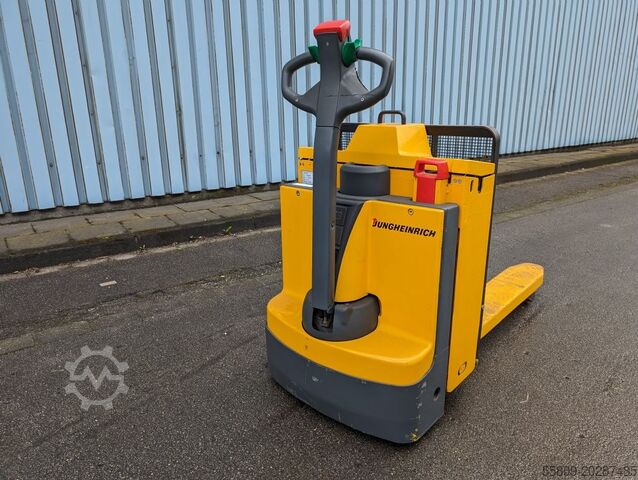 Stivuitor de paleți Jungheinrich EJE C20 // Elektro